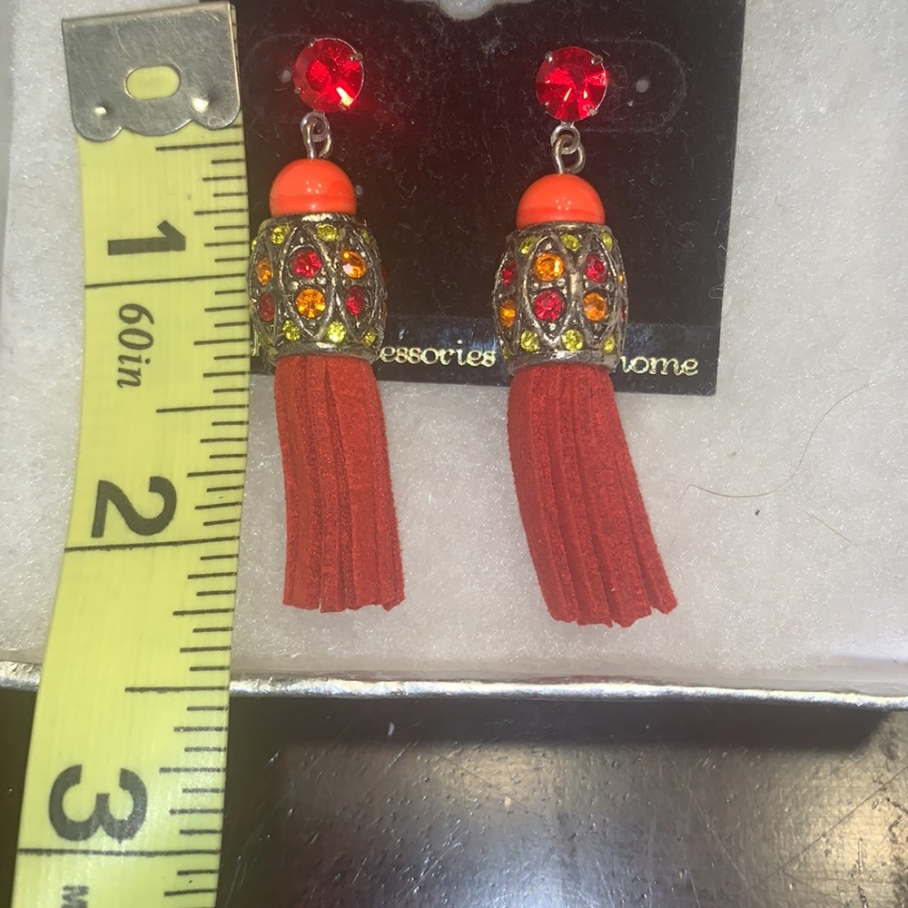 ⭐️NEW with Tags❤️F.A.I.T.H. Company Red TASSEL Earrings “SOUL SHINE” E530A - Picture 2 of 4